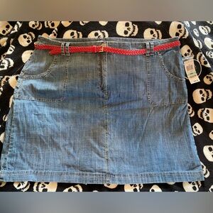 NWT Karen Scott Jean Skort with belt 20W